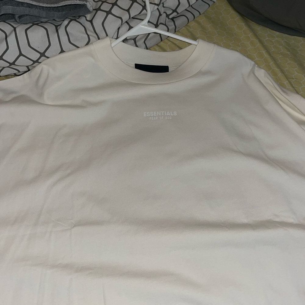 Essentials Fear of God T-shirt. Brand new!